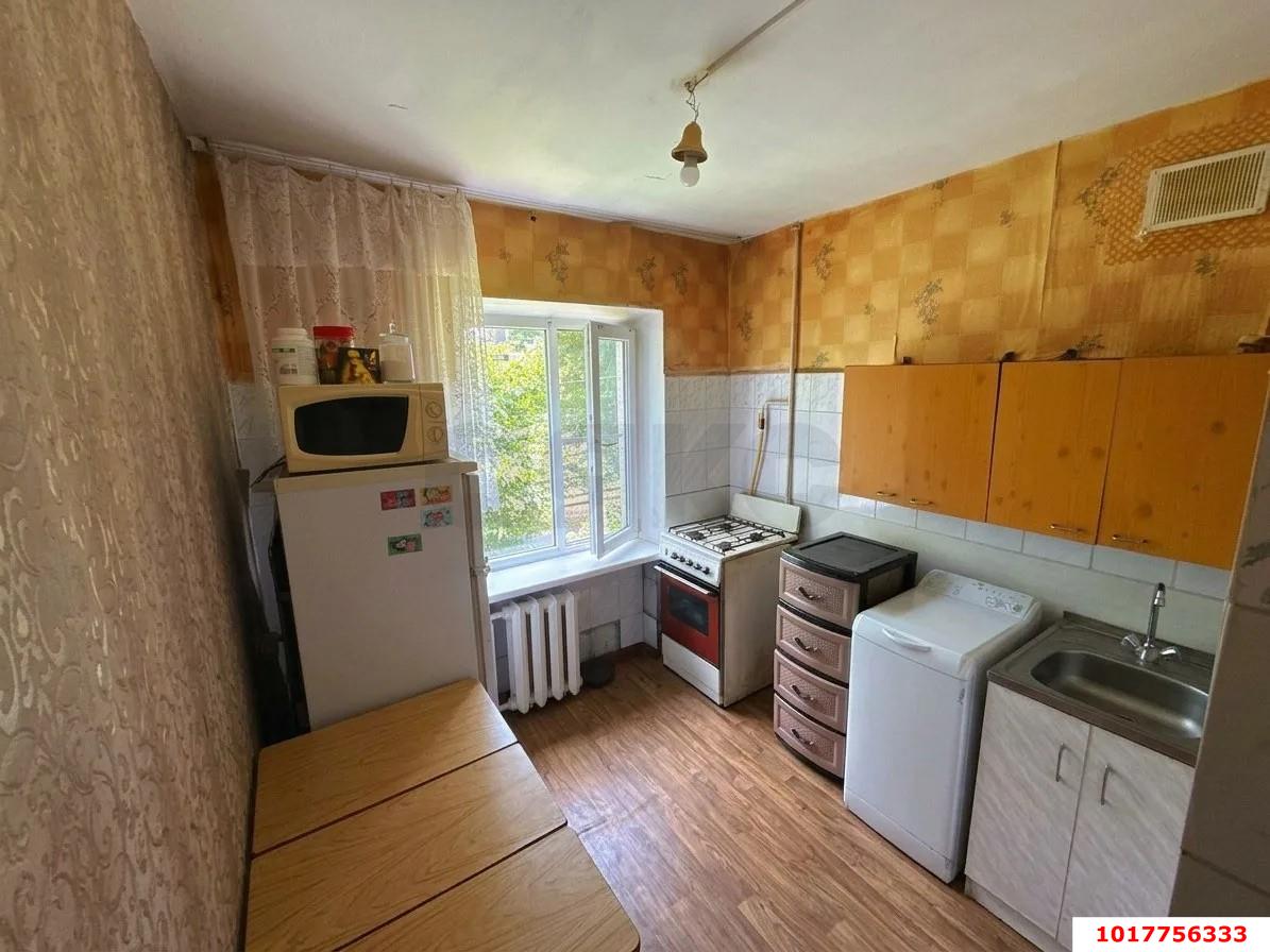Фото №2: 2-комнатная квартира 42&nbsp;м², 2/5&nbsp;эт. - Краснодар, Центральный внутригородской округ, мкр. Центральный, ул. Коммунаров, 205
