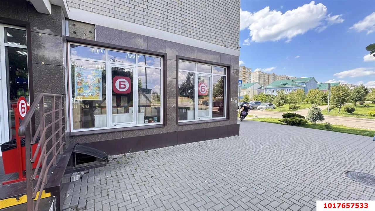 Фото №8: Торговое помещение 83&nbsp;м², 1/9&nbsp;эт. - Краснодар, Прикубанский внутригородской округ, Славянский, мкр. Светлоград, ул. Красных Партизан, 1/3к11