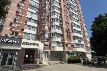 Фото №1: 3-комнатная квартира 101&nbsp;м², 2/16&nbsp;эт. - Краснодар, мкр. Завод Измерительных Приборов, ул. Зиповская, 11