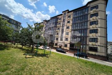 Фото №1: 1-комнатная квартира 50&nbsp;м², 1/6&nbsp;эт. - Горячий Ключ, мкр. Городская Больница, ул. Ярославского, 100В