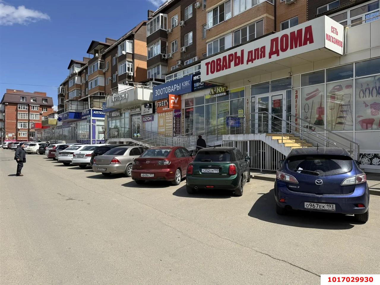 Фото №1: Торговое помещение 212&nbsp;м², 1/6&nbsp;эт. - Краснодар, Прикубанский внутригородской округ, мкр. Музыкальный, ул. Московская, 130
