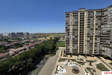 Фото №1: 2-комнатная квартира 65 м², 15/19 эт. - Краснодар, мкр. Молодёжный, ул. Дубравная, 1