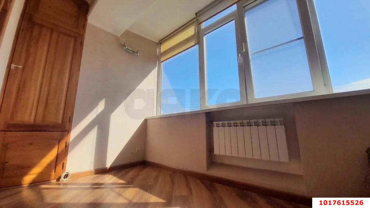 Фото №2: 2-комнатная квартира 90&nbsp;м², 4/5&nbsp;эт. - Краснодар, Сельскохозяйственный Институт, мкр. Западный внутригородской округ, ул. Урицкого, 6