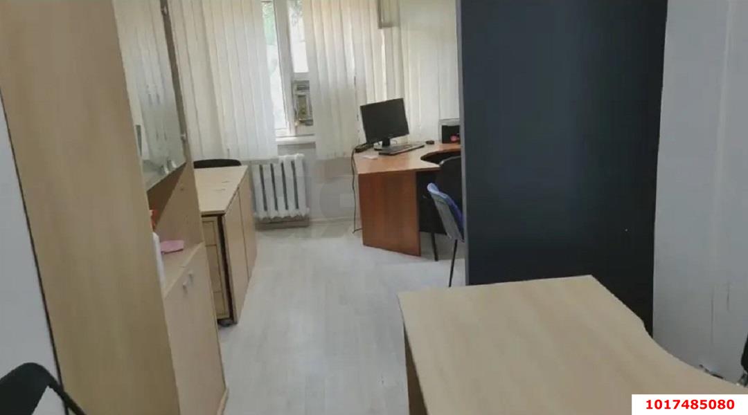 Фото №6: Торговое помещение 17&nbsp;м², 1/5&nbsp;эт. - Краснодар, Прикубанский внутригородской округ, мкр. Фестивальный, ул. Атарбекова, 52