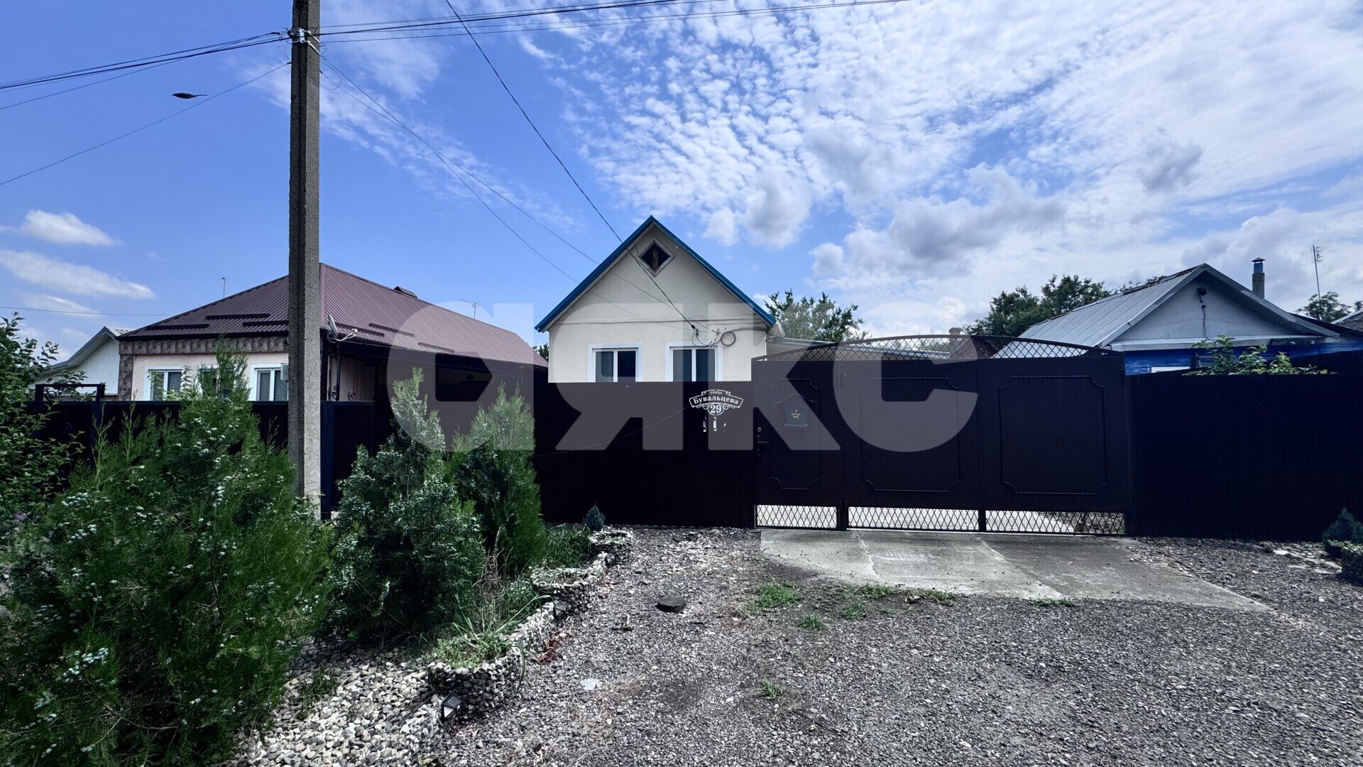 Фото №1: Дом 52&nbsp;м² + 9.7&nbsp;сот., 1&nbsp;эт. - Кореновск, мкр. 2-й квартал, ул. Бувальцева, 29
