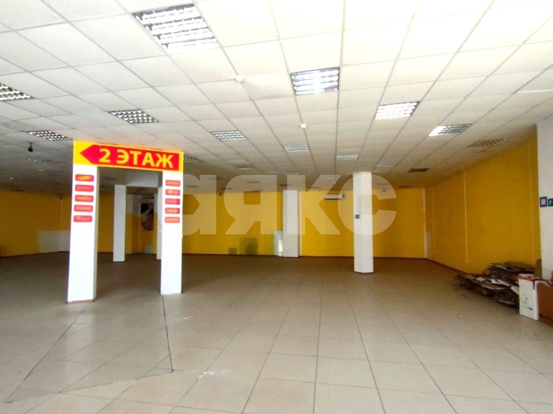 Фото №16: Коммерция 714&nbsp;м², 2/2&nbsp;эт. - Кореновск, мкр. 2-й квартал, ул. Красная, 57