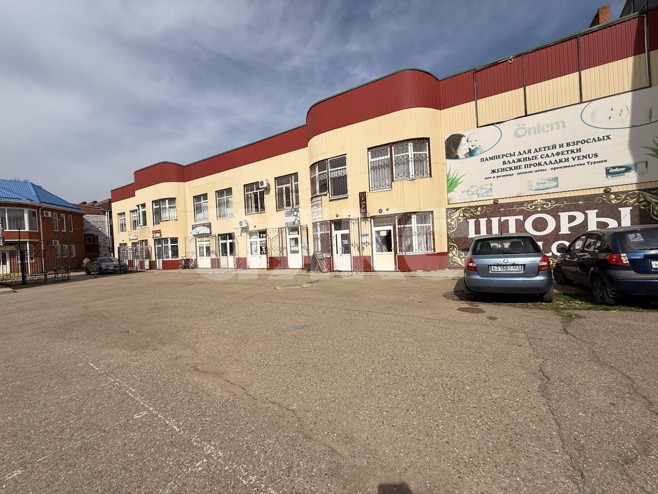 Фото №5: Коммерция 714&nbsp;м², 2/2&nbsp;эт. - Кореновск, мкр. 2-й квартал, ул. Красная, 57