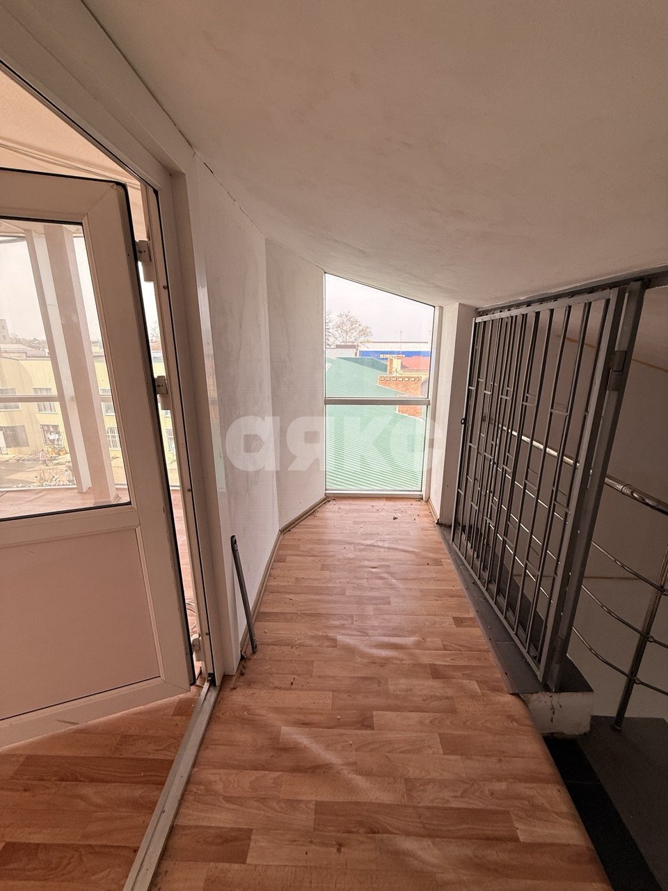 Фото №21: Коммерция 714&nbsp;м², 2/2&nbsp;эт. - Кореновск, мкр. 2-й квартал, ул. Красная, 57