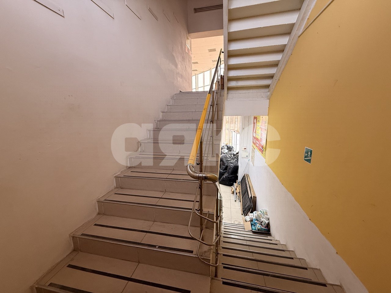 Фото №14: Коммерция 714&nbsp;м², 2/2&nbsp;эт. - Кореновск, мкр. 2-й квартал, ул. Красная, 57