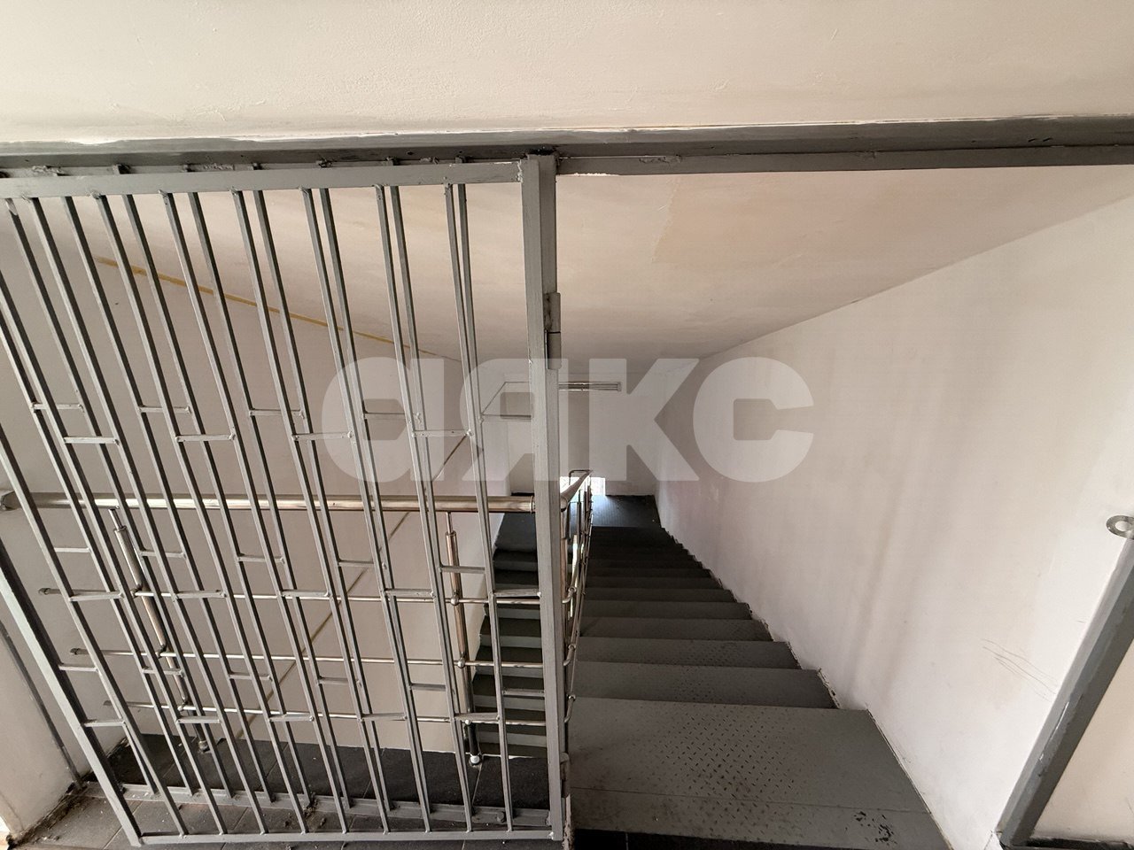Фото №20: Коммерция 714&nbsp;м², 2/2&nbsp;эт. - Кореновск, мкр. 2-й квартал, ул. Красная, 57