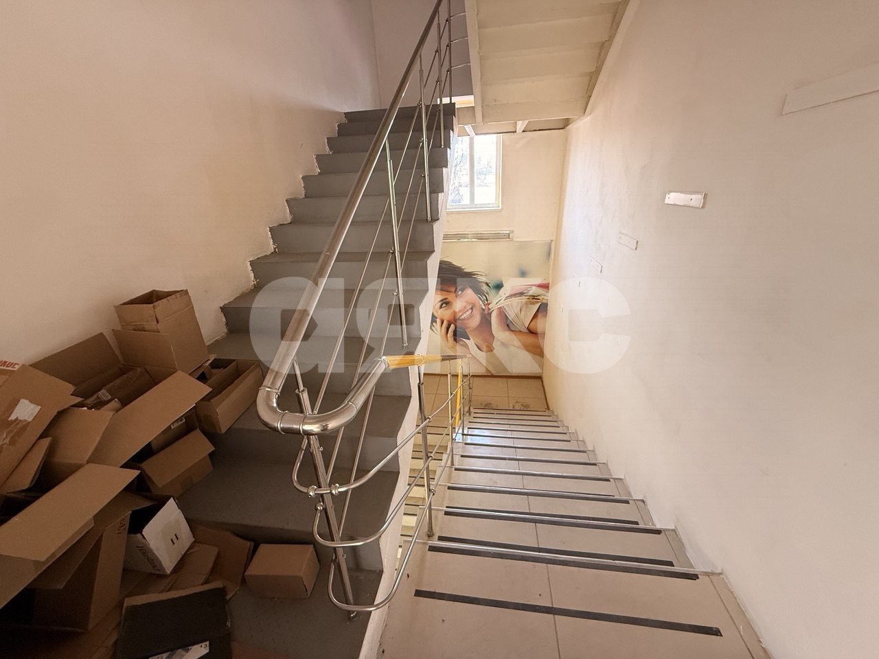 Фото №18: Коммерция 714&nbsp;м², 2/2&nbsp;эт. - Кореновск, мкр. 2-й квартал, ул. Красная, 57