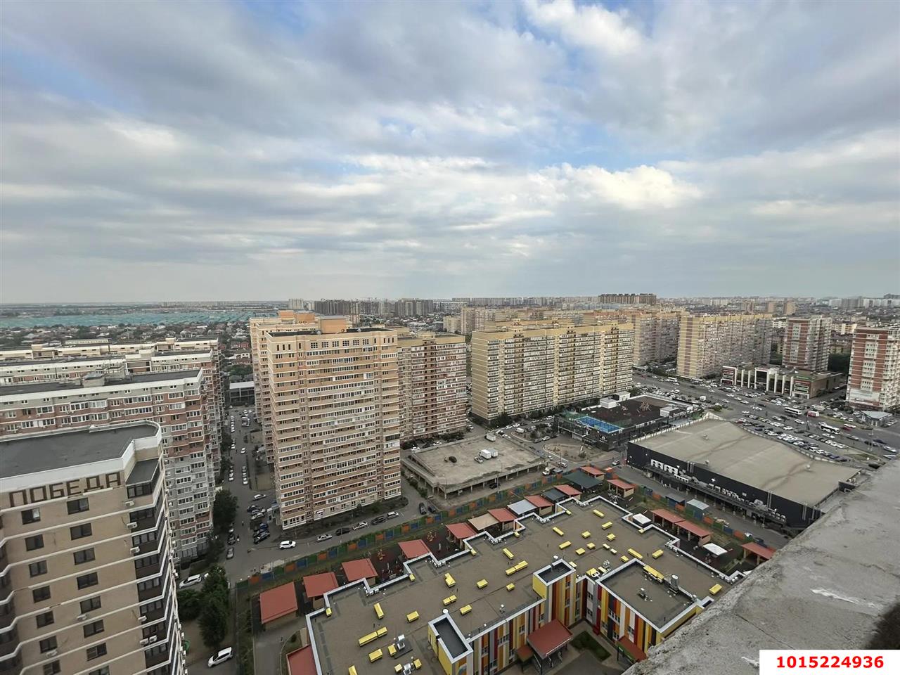 Фото №1: 2-комнатная квартира 62&nbsp;м², 24/24&nbsp;эт. - Краснодар, Прикубанский внутригородской округ, ЖК Лучший, мкр. имени Петра Метальникова, ул. Петра Метальникова, 40