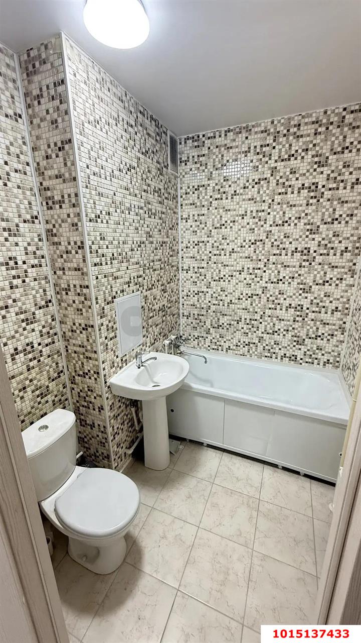 Фото №25: 2-комнатная квартира 70&nbsp;м², 14/16&nbsp;эт. - Краснодар, Прикубанский внутригородской округ, Восточный, мкр. жилой комплекс Квартал № 6, ул. имени Героя Советского Союза Дмитрия Мирошниченко, 43
