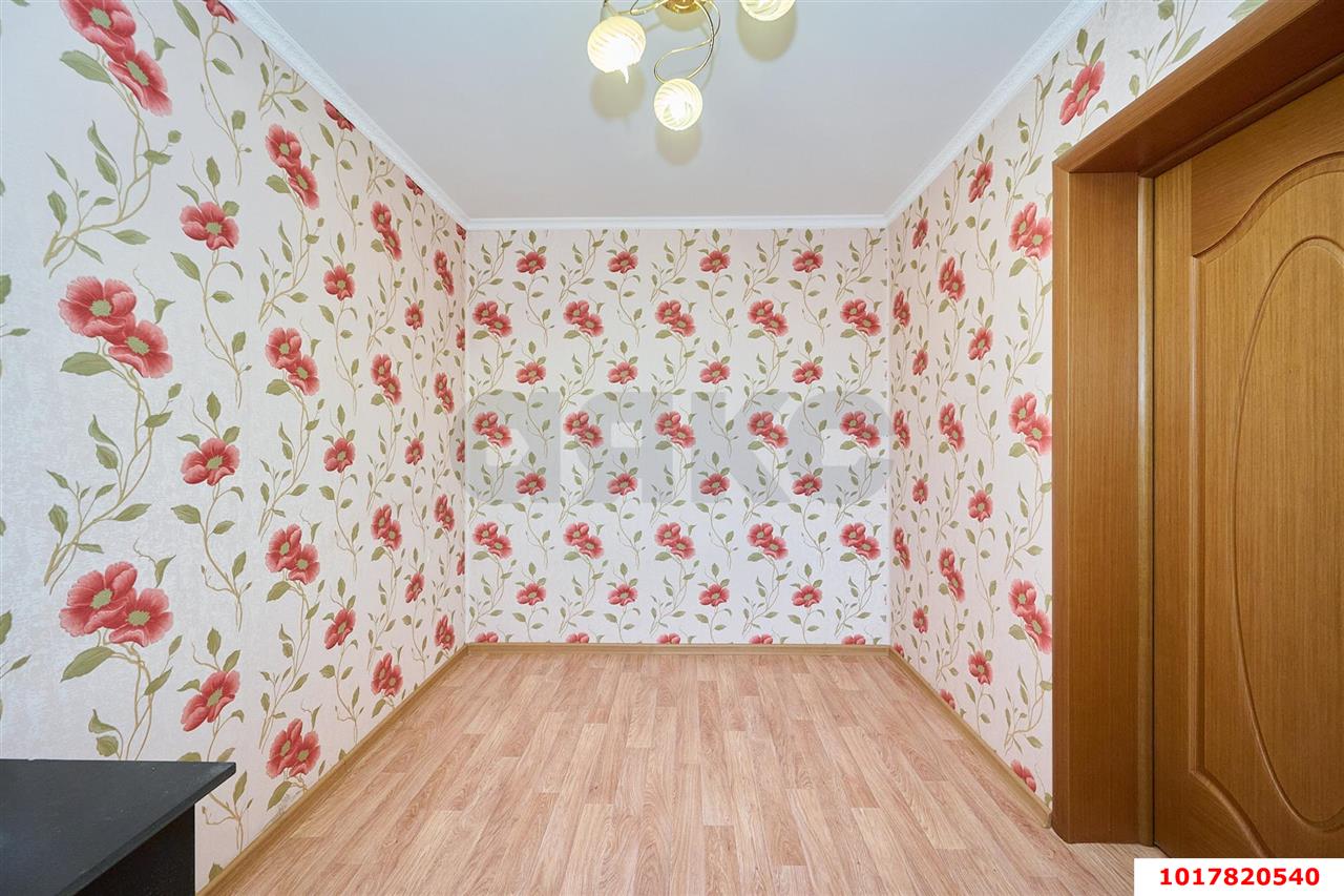 Фото №6: 3-комнатная квартира 82&nbsp;м², 8/9&nbsp;эт. - Краснодар, Карасунский внутригородской округ, мкр. Комсомольский, ул. 30-й Иркутской Дивизии, 8