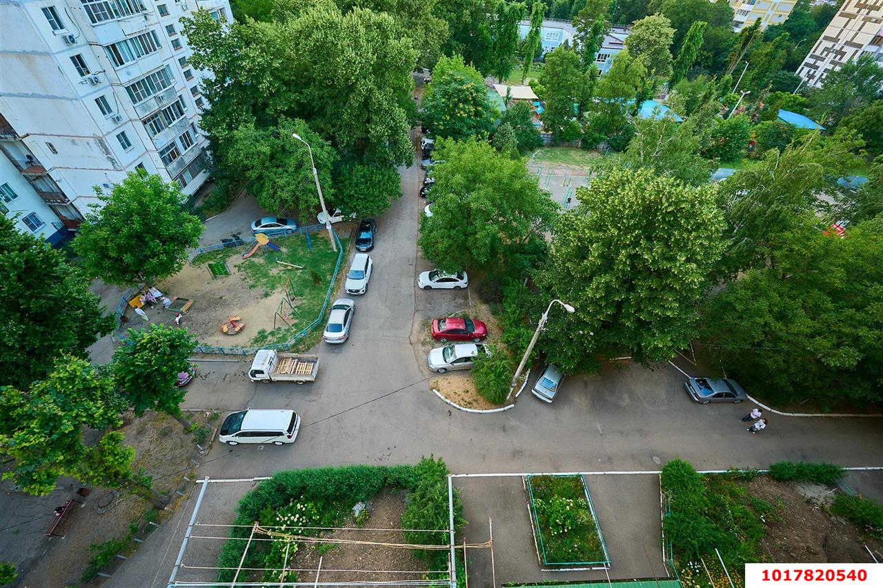 Фото №8: 3-комнатная квартира 82&nbsp;м², 8/9&nbsp;эт. - Краснодар, Карасунский внутригородской округ, мкр. Комсомольский, ул. 30-й Иркутской Дивизии, 8