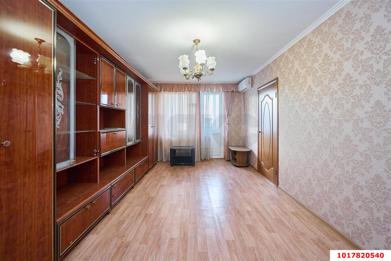Фото №2: 3-комнатная квартира 82&nbsp;м², 8/9&nbsp;эт. - Краснодар, Карасунский внутригородской округ, мкр. Комсомольский, ул. 30-й Иркутской Дивизии, 8