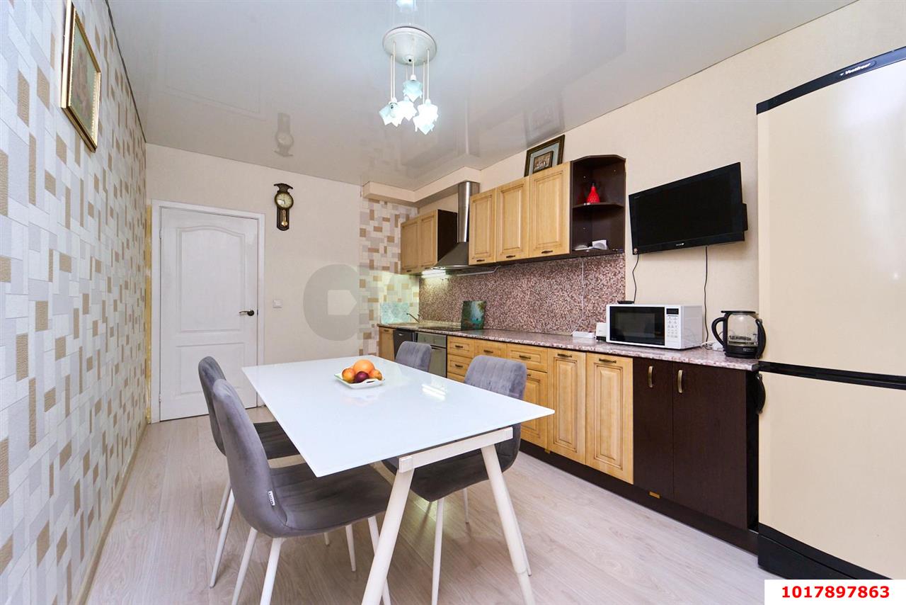 Фото №3: 2-комнатная квартира 65&nbsp;м², 1/5&nbsp;эт. - Краснодар, Прикубанский внутригородской округ, мкр. Молодёжный, ул. 2-я Целиноградская, 7