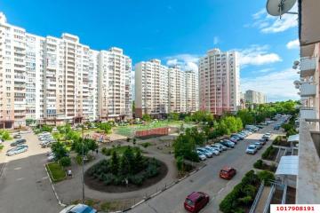 Фото №1: 3-комнатная квартира 78 м², 4/17 эт. - Краснодар, мкр. имени Маршала Жукова, ул. Александра Покрышкина, 4/4