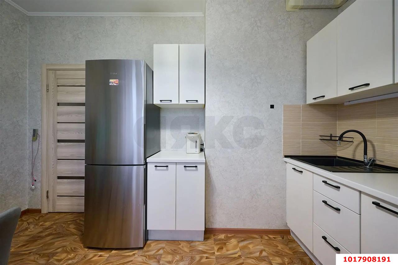 Фото №4: 3-комнатная квартира 86&nbsp;м², 4/17&nbsp;эт. - Краснодар, Прикубанский внутригородской округ, мкр. имени Маршала Жукова, ул. Александра Покрышкина, 4/4