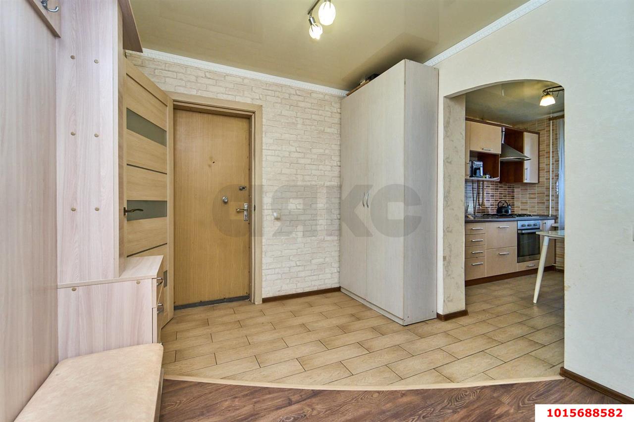 Фото №10: 2-комнатная квартира 55&nbsp;м², 1/3&nbsp;эт. - Краснодар, Прикубанский внутригородской округ, Калинино, мкр. Завод Радиоизмерительных Приборов, ул. Российская, 448/4