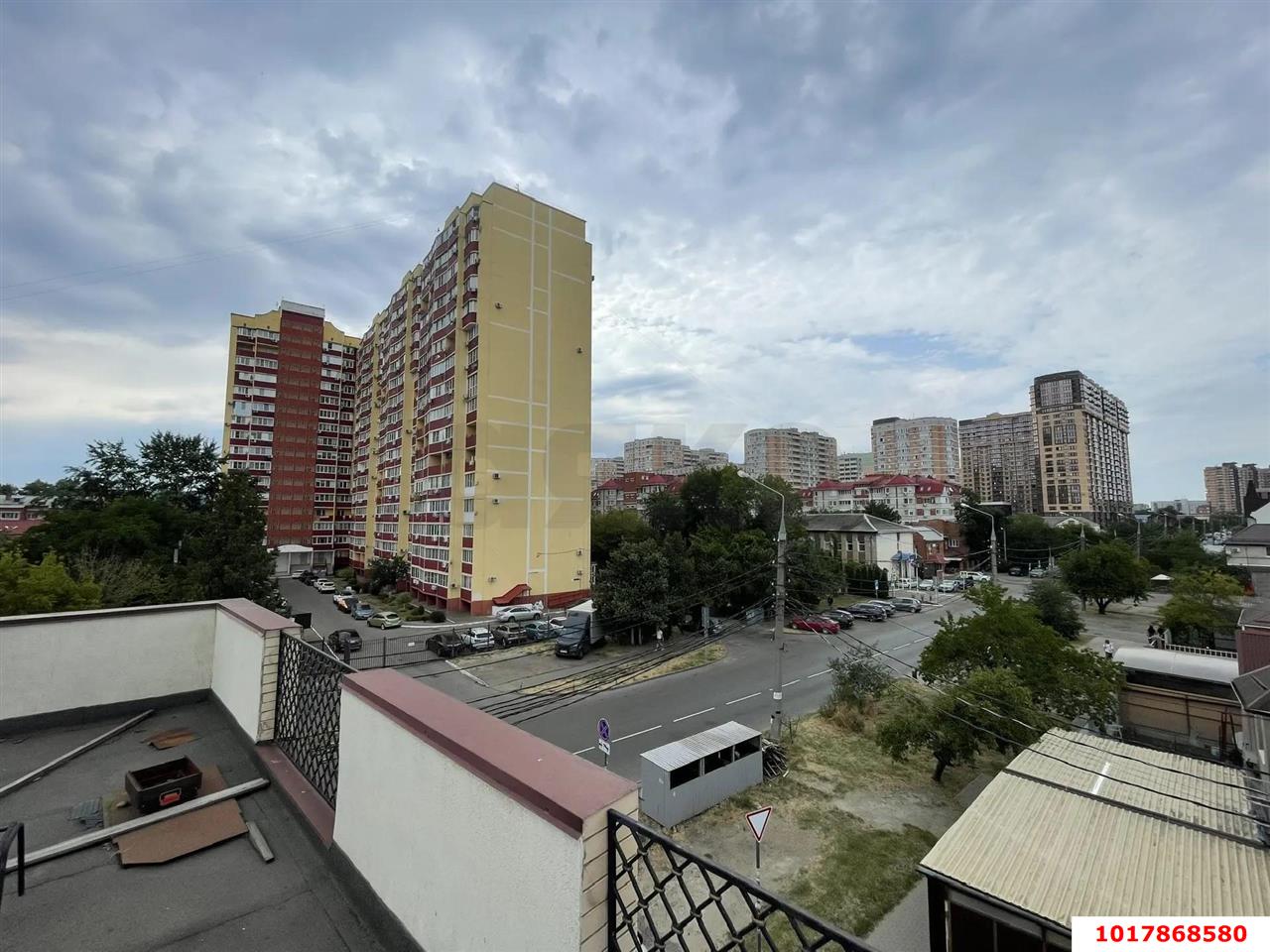Фото №2: Дом 279&nbsp;м² + 1.5&nbsp;сот., 3&nbsp;эт. - Краснодар, Западный внутригородской округ, мкр. Фестивальный, ул. Гаражная