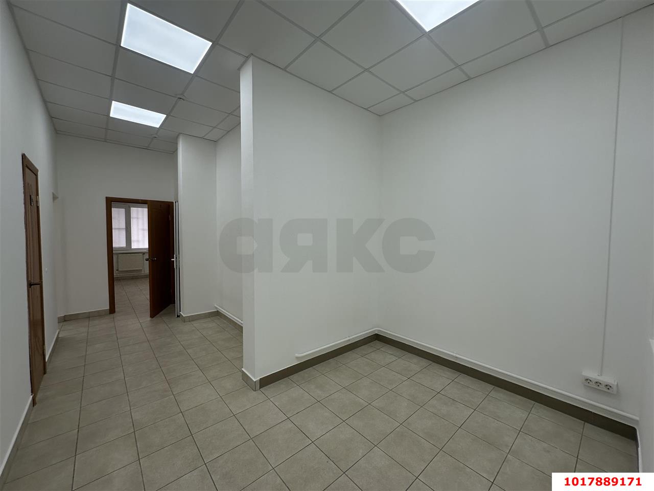Фото №10: Торговое помещение 98&nbsp;м², 1/16&nbsp;эт. - Краснодар, Западный внутригородской округ, мкр. Юбилейный, б-р Платановый, 4