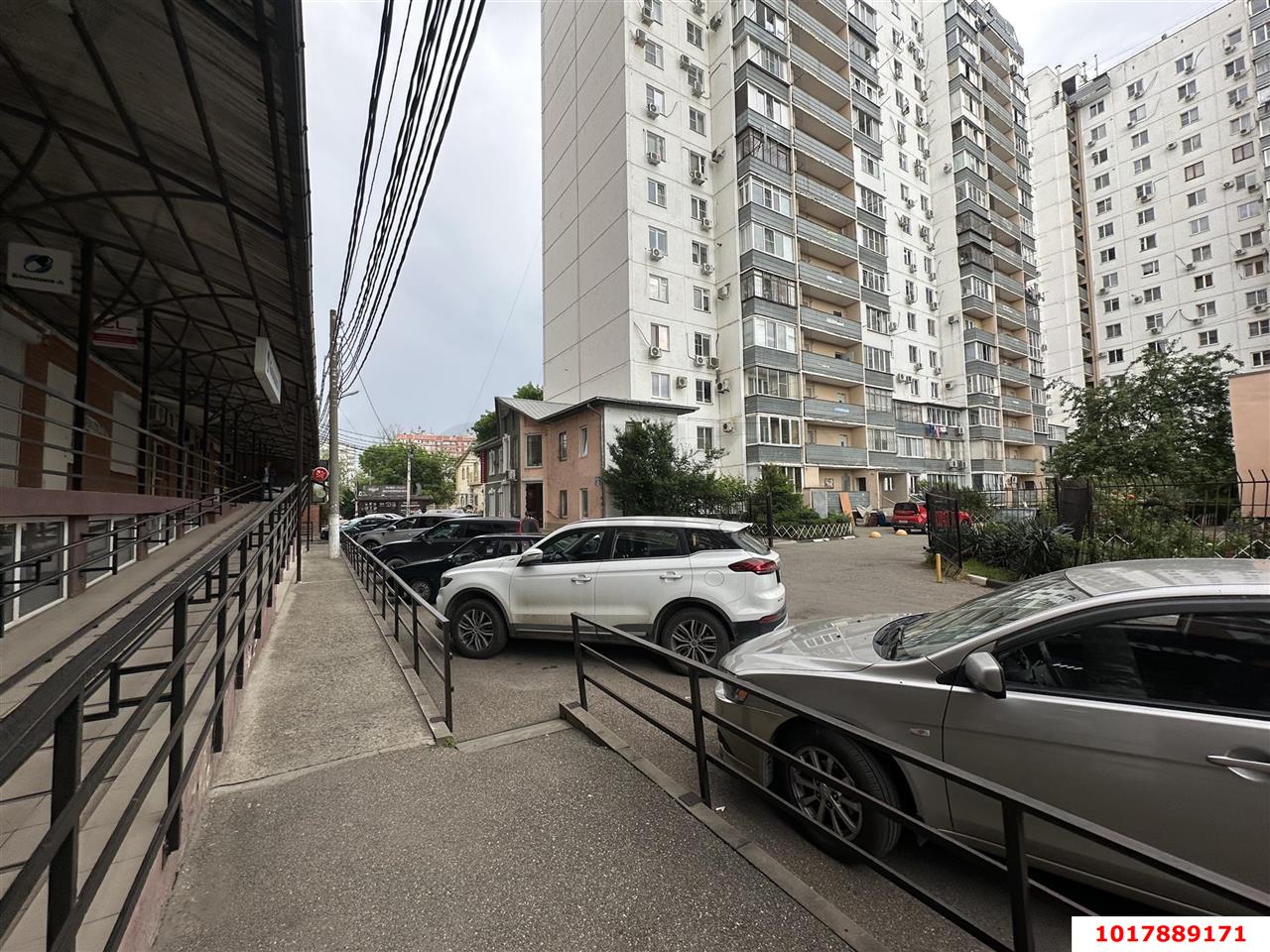 Фото №6: Торговое помещение 98&nbsp;м², 1/16&nbsp;эт. - Краснодар, Западный внутригородской округ, мкр. Юбилейный, б-р Платановый, 4