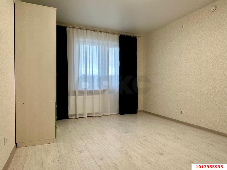 Фото №10: 3-комнатная квартира 89&nbsp;м², 14/17&nbsp;эт. - Краснодар, Прикубанский внутригородской округ, Восточный, мкр. жилой комплекс Квартал № 6, ул. имени Героя Советского Союза Якова Кобзаря, 1