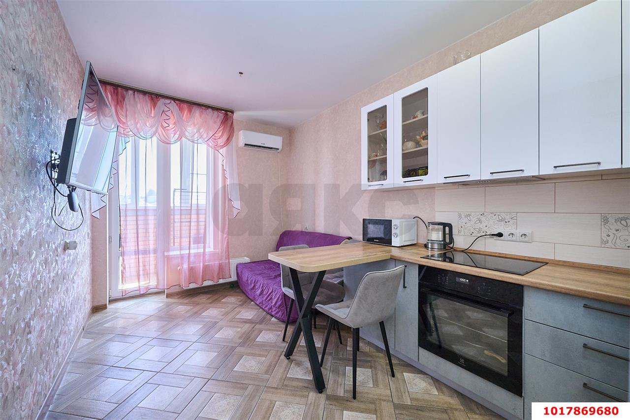 Фото №2: 1-комнатная квартира 40&nbsp;м², 9/21&nbsp;эт. - Краснодар, Карасунский внутригородской округ, Пашковский, мкр. жилой комплекс Империал, ул. Бородинская, 137к2