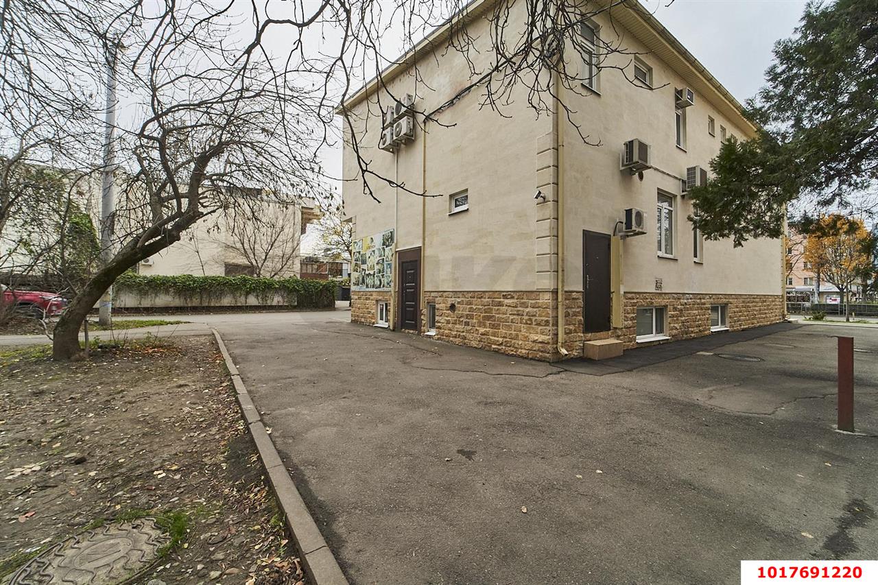 Фото №4: Торговое помещение 162&nbsp;м², 3&nbsp;эт. - Краснодар, Карасунский внутригородской округ, мкр. Черёмушки, ул. Ставропольская, 159/2