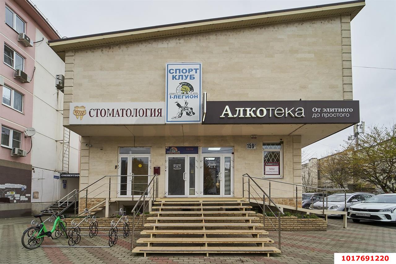 Фото №1: Торговое помещение 162&nbsp;м², 3&nbsp;эт. - Краснодар, Карасунский внутригородской округ, мкр. Черёмушки, ул. Ставропольская, 159/2