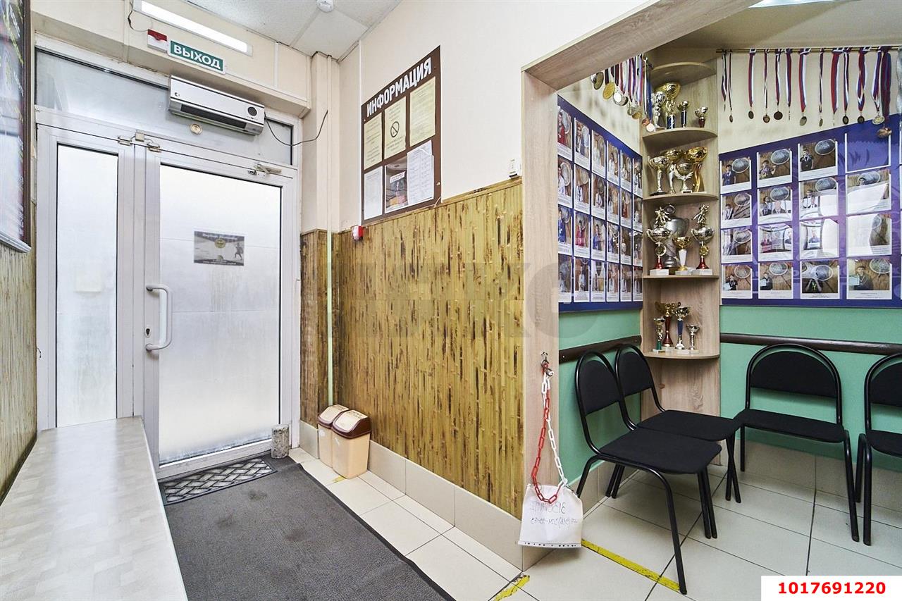 Фото №5: Торговое помещение 162&nbsp;м², 3&nbsp;эт. - Краснодар, Карасунский внутригородской округ, мкр. Черёмушки, ул. Ставропольская, 159/2