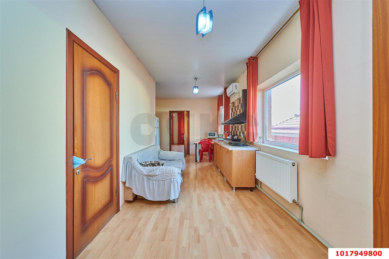 Фото №2: Дом 440&nbsp;м² + 6.3&nbsp;сот., 3&nbsp;эт. - Краснодар, Центральный внутригородской округ, мкр. Дубинка, ул. Черноморская, 46