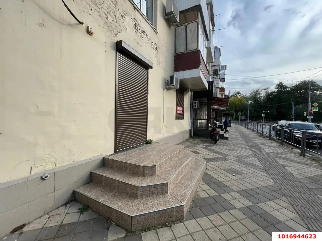 Фото №1: Готовый бизнес 56&nbsp;м², 1/5&nbsp;эт. - Краснодар, Центральный внутригородской округ, мкр. Центральный, ул. Постовая, 69