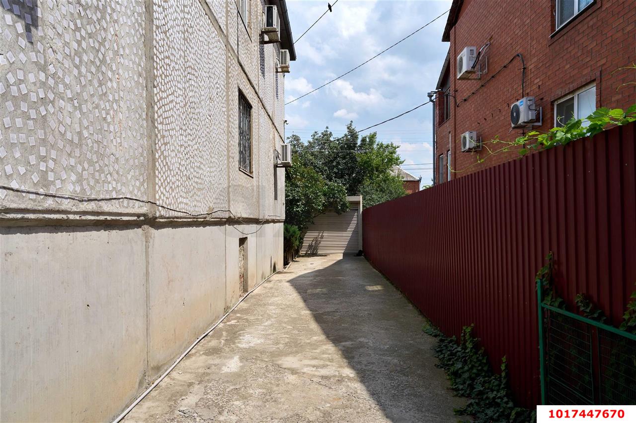 Фото №15: Дом 124&nbsp;м² + 1.1&nbsp;сот., 2&nbsp;эт. - Краснодар, Прикубанский внутригородской округ, Калинино, мкр. Завод Радиоизмерительных Приборов, б-р Строителей, 136