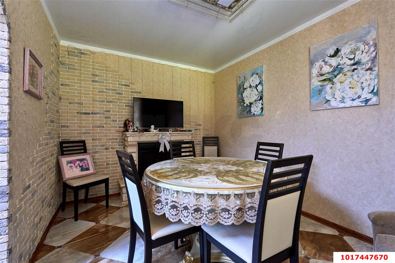 Фото №8: Дом 124&nbsp;м² + 1.1&nbsp;сот., 2&nbsp;эт. - Краснодар, Прикубанский внутригородской округ, Калинино, мкр. Завод Радиоизмерительных Приборов, б-р Строителей, 136