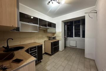 Фото №1: 2-комнатная квартира 40 м², 2/5 эт. - Краснодар, мкр. Завод Радиоизмерительных Приборов, ул. 1 Мая, 277/1