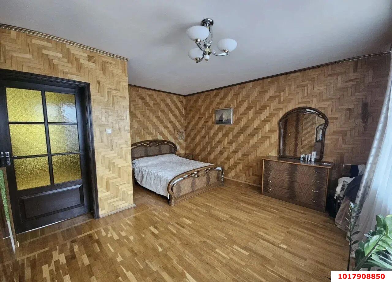 Фото №8: Дом 180&nbsp;м² + 3&nbsp;сот., 2&nbsp;эт. - Краснодар, Карасунский внутригородской округ, мкр. Хлопчато-бумажный Комбинат, пр-д 1-й  Васнецова, 1