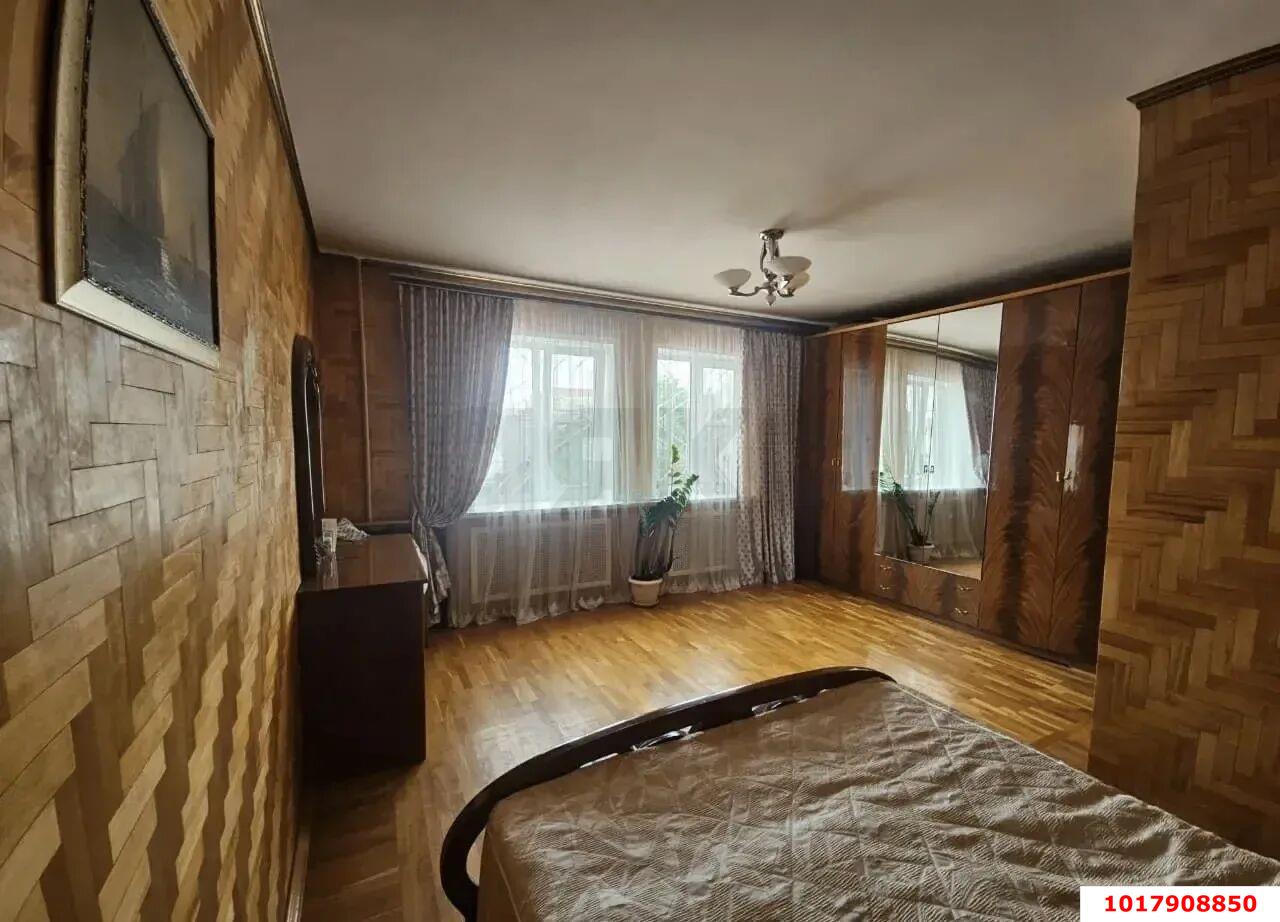 Фото №7: Дом 180&nbsp;м² + 3&nbsp;сот., 2&nbsp;эт. - Краснодар, Карасунский внутригородской округ, мкр. Хлопчато-бумажный Комбинат, пр-д 1-й  Васнецова, 1