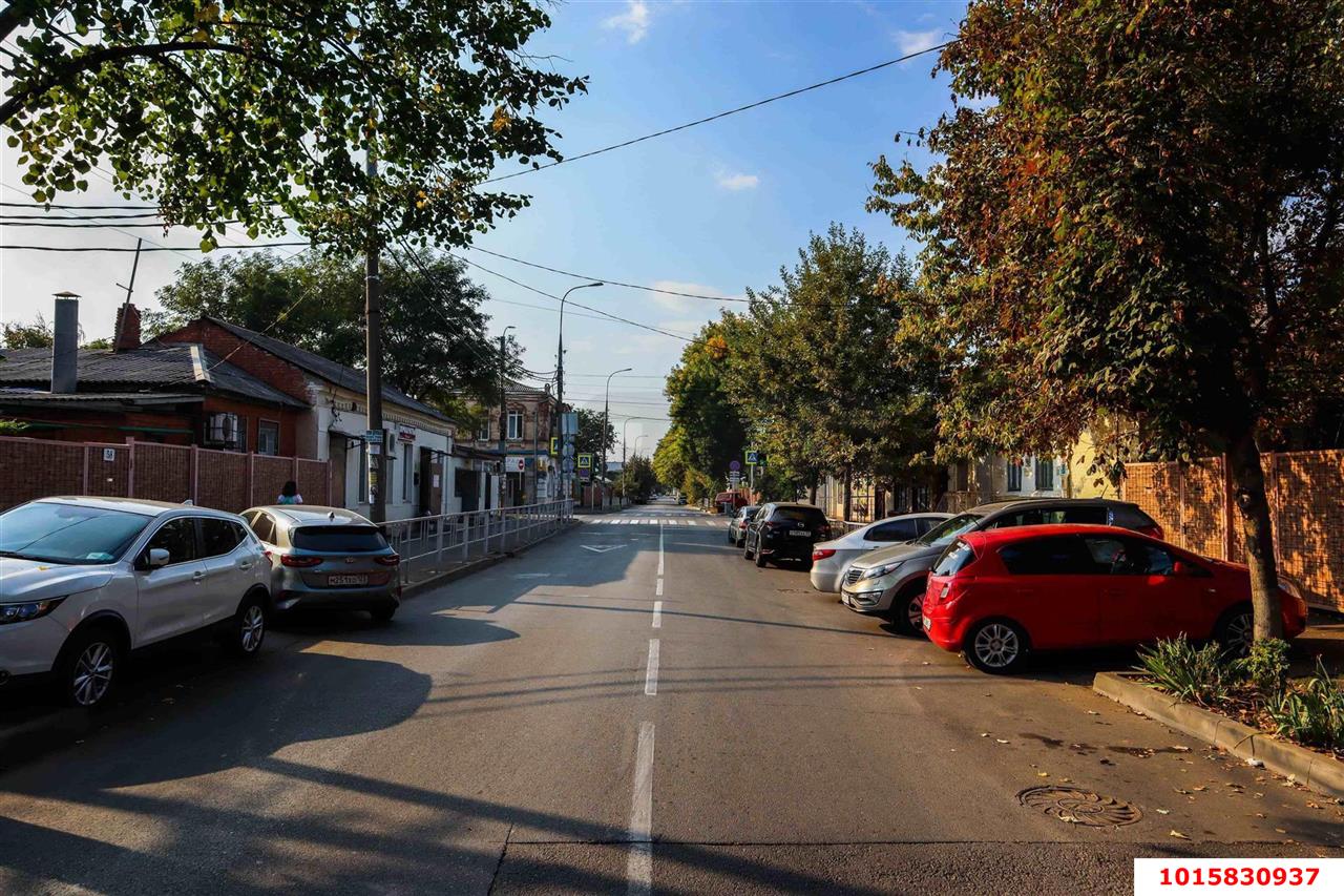 Фото №9: 2-комнатная квартира 39&nbsp;м², 1/1&nbsp;эт. - Краснодар, Западный внутригородской округ, мкр. Центральный, ул. имени Максима Горького, 57