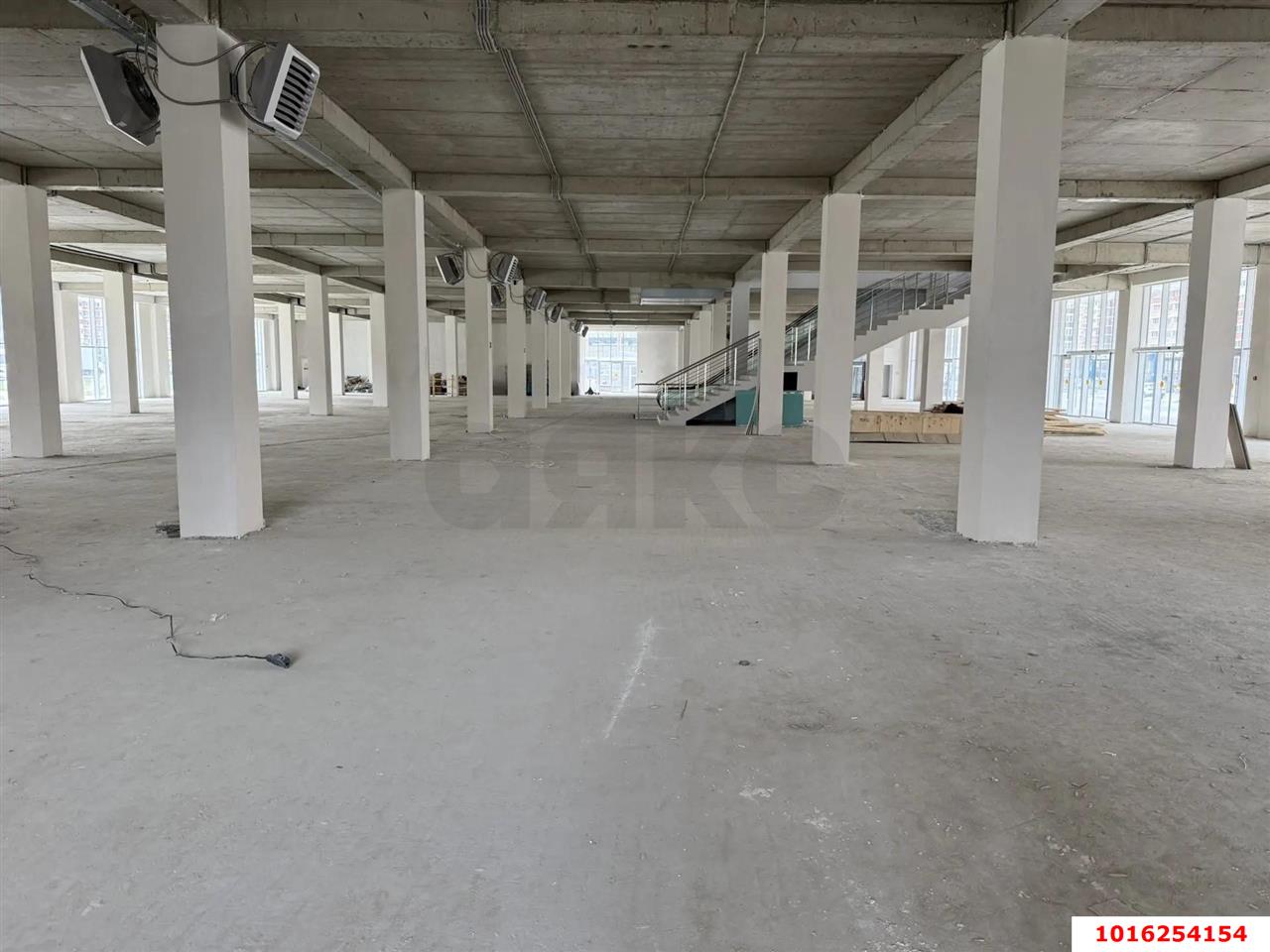 Фото №2: Отдельное здание 14564&nbsp;м², 4&nbsp;эт. - Краснодар, Прикубанский внутригородской округ, мкр. Славянский, ул. Западный Обход, 34
