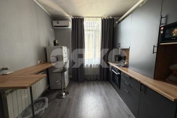 Фото №1: 1-комнатная квартира 45 м², 3/3 эт. - Кореновск, ул. Сергиевская, 2