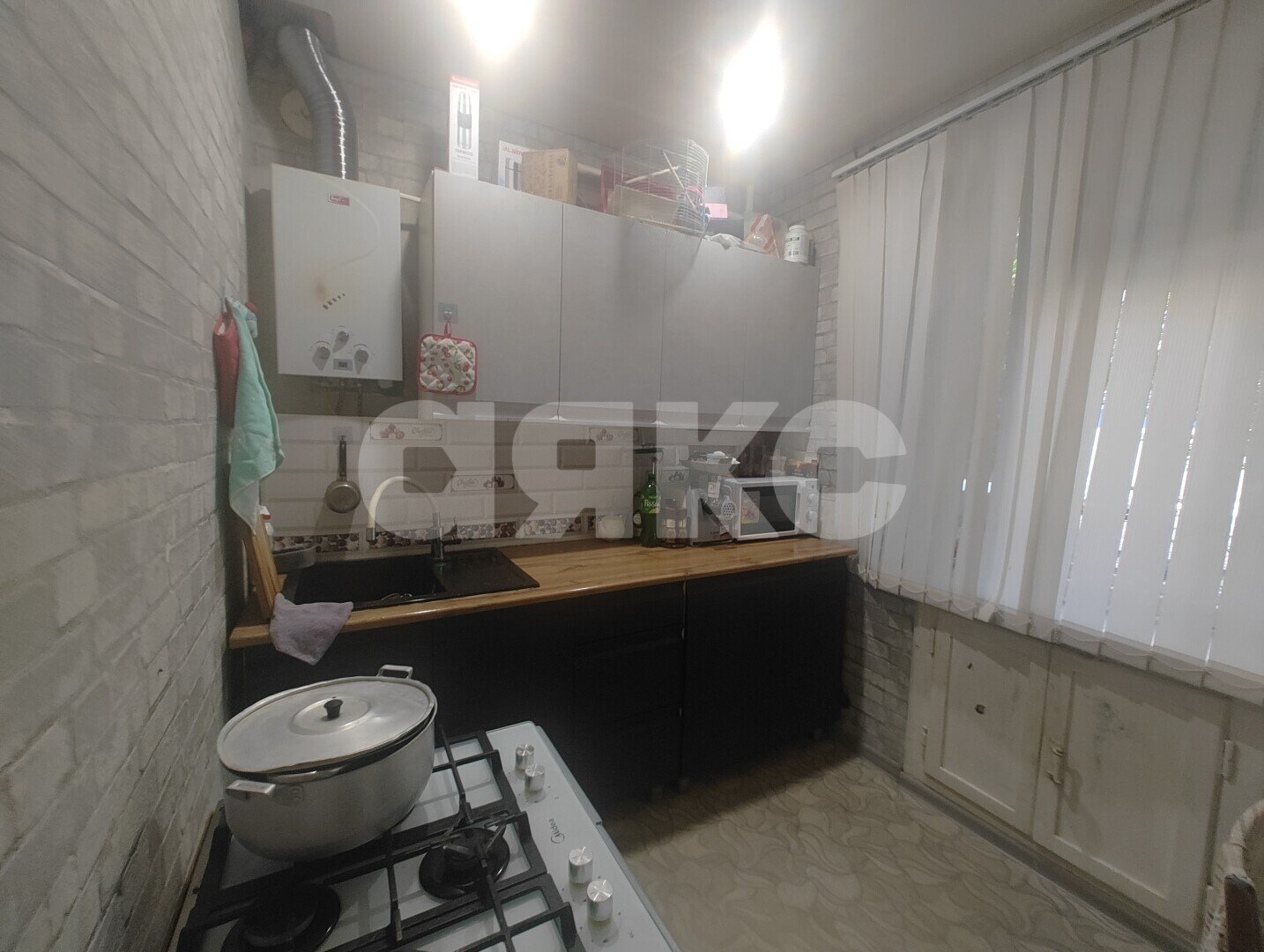 Фото №10: 3-комнатная квартира 59&nbsp;м², 1/5&nbsp;эт. - Волгоград, Дзержинский, мкр. Жилгородок, ул. Колпинская, 18