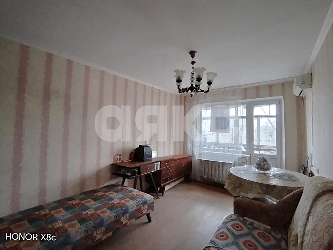 Фото №1: 2-комнатная квартира 44&nbsp;м², 5/5&nbsp;эт. - Волгоград, Кировский, мкр. Развилка, ул. 64-й Армии, 113А