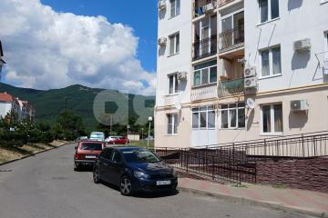 Фото №1: 1-комнатная квартира 31&nbsp;м², 3/4&nbsp;эт. - Геленджик, мкр. ЖК Столичный Квартал, ул. Дивноморская, 37к10