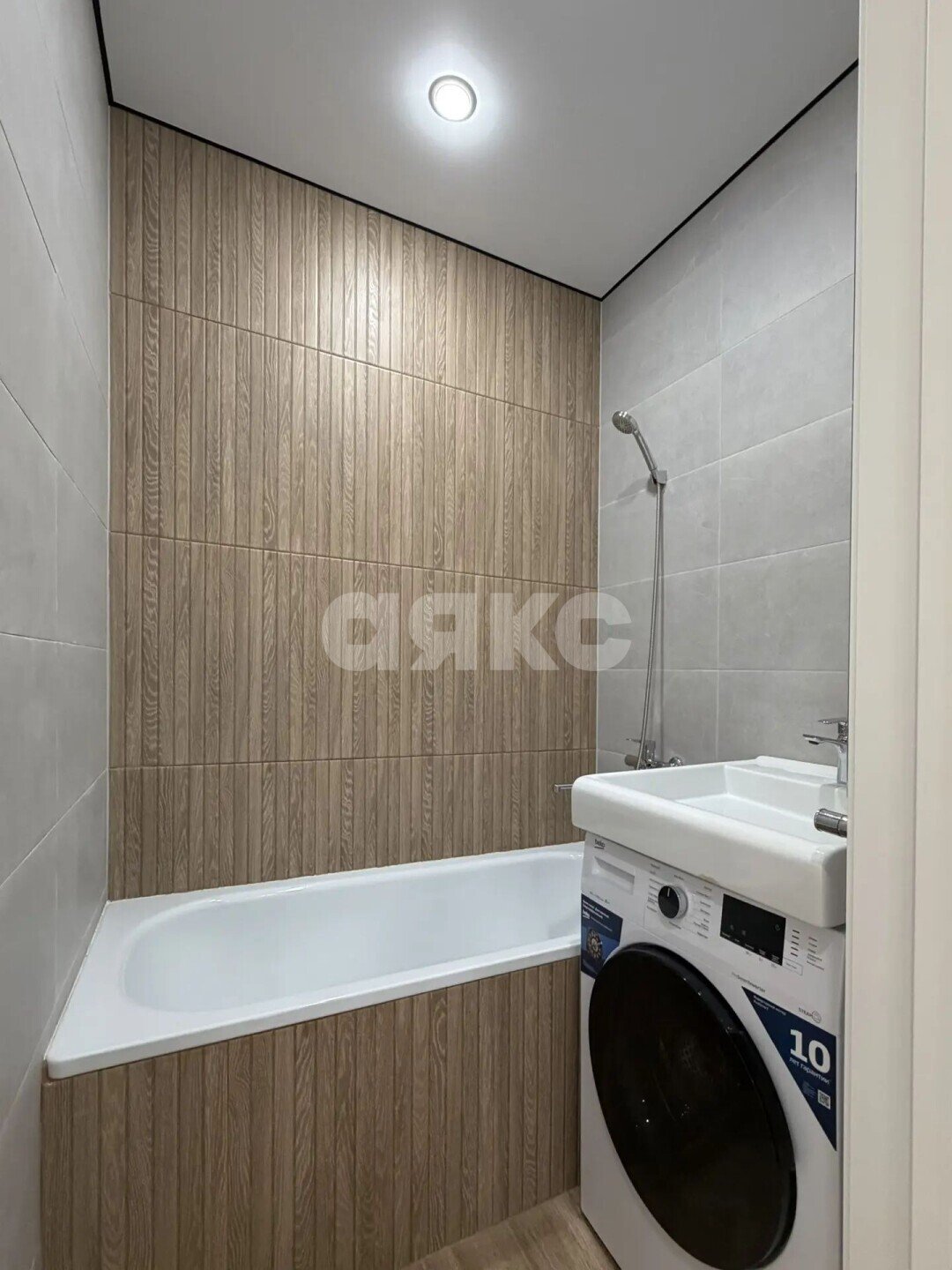 Фото №9: 2-комнатная квартира 54&nbsp;м², 3/10&nbsp;эт. - Горячий Ключ, мкр. Курортная Зона, ул. Ленина, 147А