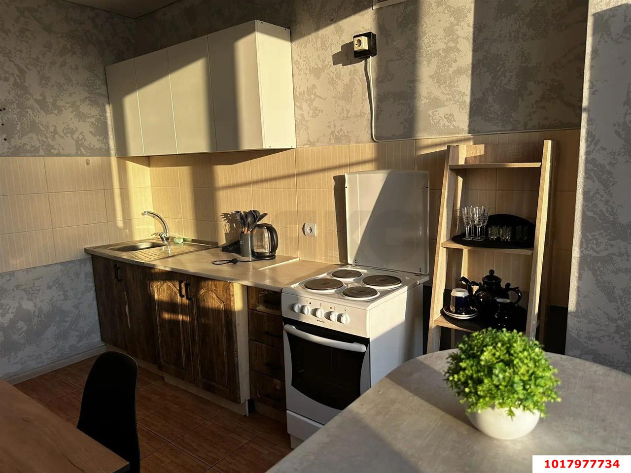 Фото №3: 1-комнатная квартира 40&nbsp;м², 6/6&nbsp;эт. - Краснодар, Прикубанский внутригородской округ, мкр. Музыкальный, ул. имени Сергея Есенина, 84