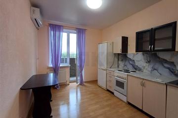Фото №1: 2-комнатная квартира 49 м², 8/18 эт. - Краснодар, мкр. жилой комплекс Трилогия, ул. имени Невкипелого, 24/2к3