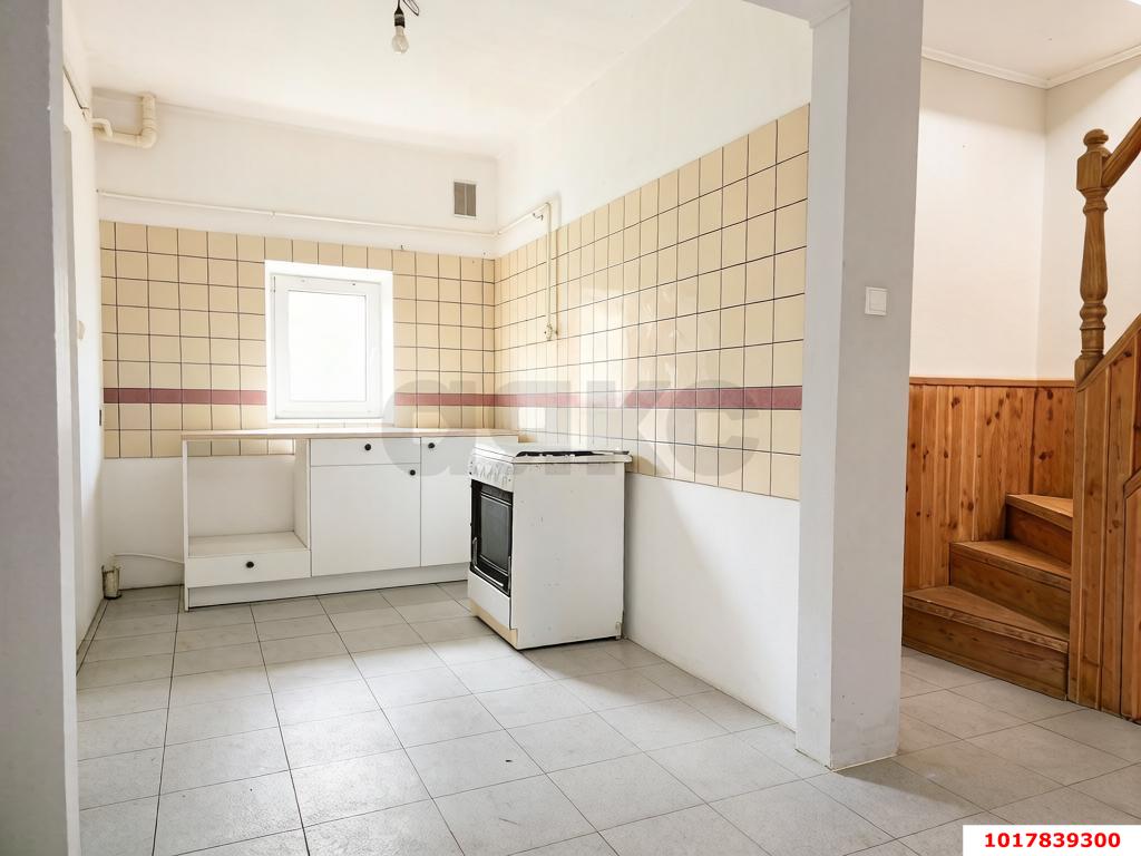 Фото №7: Дом 146&nbsp;м² + 4&nbsp;сот., 2&nbsp;эт. - Краснодар, Прикубанский внутригородской округ, Калинино, мкр. Завод Радиоизмерительных Приборов, б-р Интернациональный