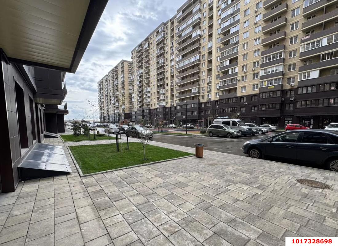 Фото №1: Студия 30&nbsp;м², 16/16&nbsp;эт. - Краснодар, Прикубанский внутригородской округ, мкр. жилой комплекс Ракурс, ул. имени Героя Ростовского, 8к1